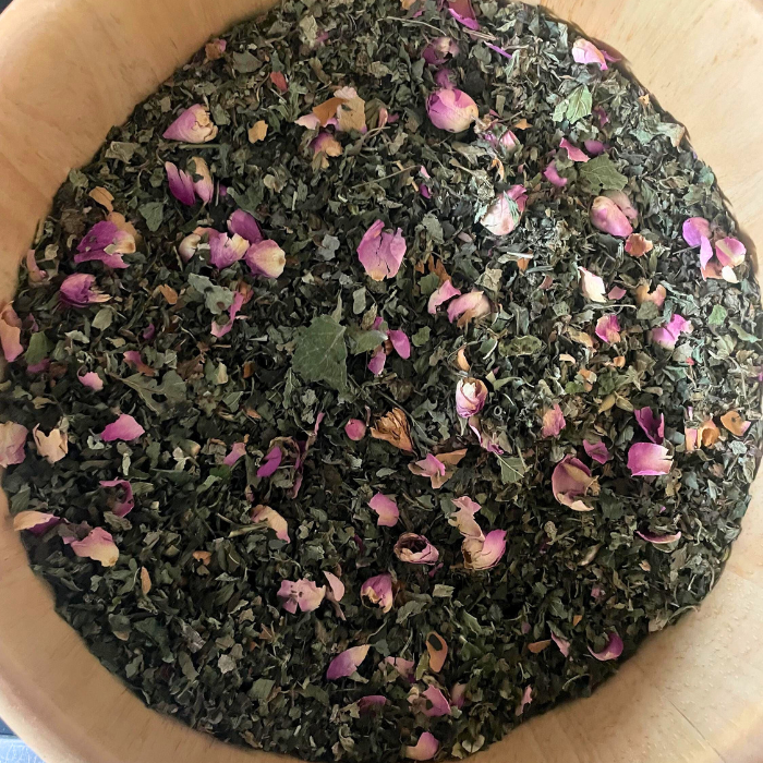 Clarity Tonic loose leaf herbal blend with gotu kola, tulsi, rose, and peppermint for natural brain fog relief.